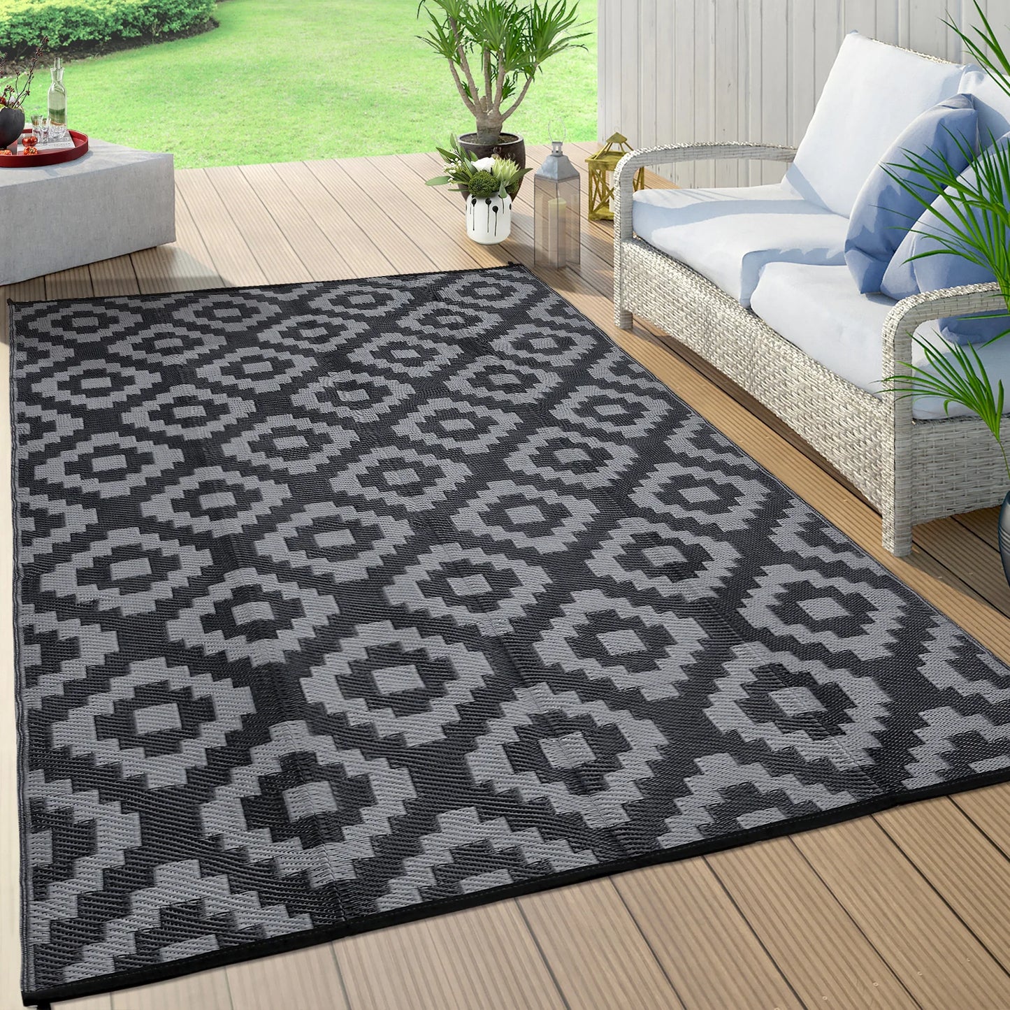 Outdoor Rug Plastic Straw Rug Modern Geometric Waterproof Reversible